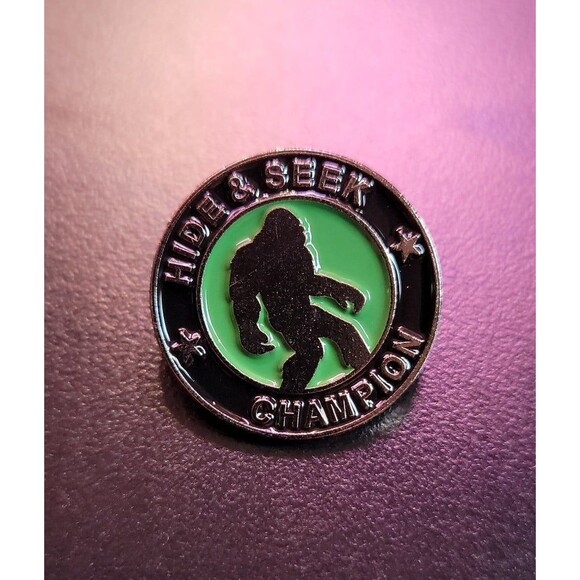 1 Bigfoot hide and seek champion sasquatch enamel pin - Picture 1 of 2